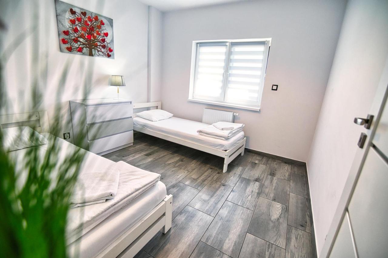 Apartamenty Izabell By Housine Zator Exteriör bild